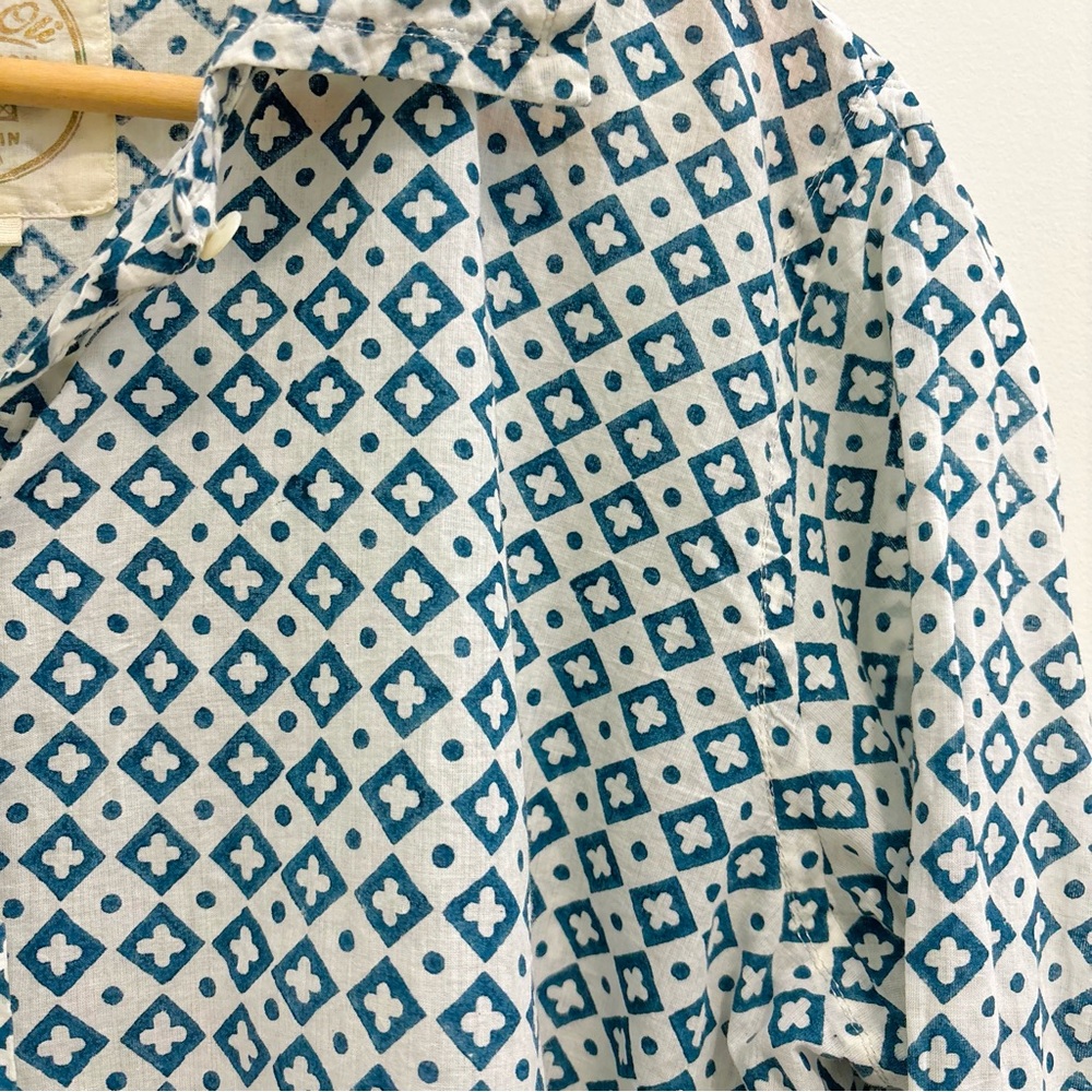 Auntie Oti Blue Button-Up Shirt - Picture 3 of 8